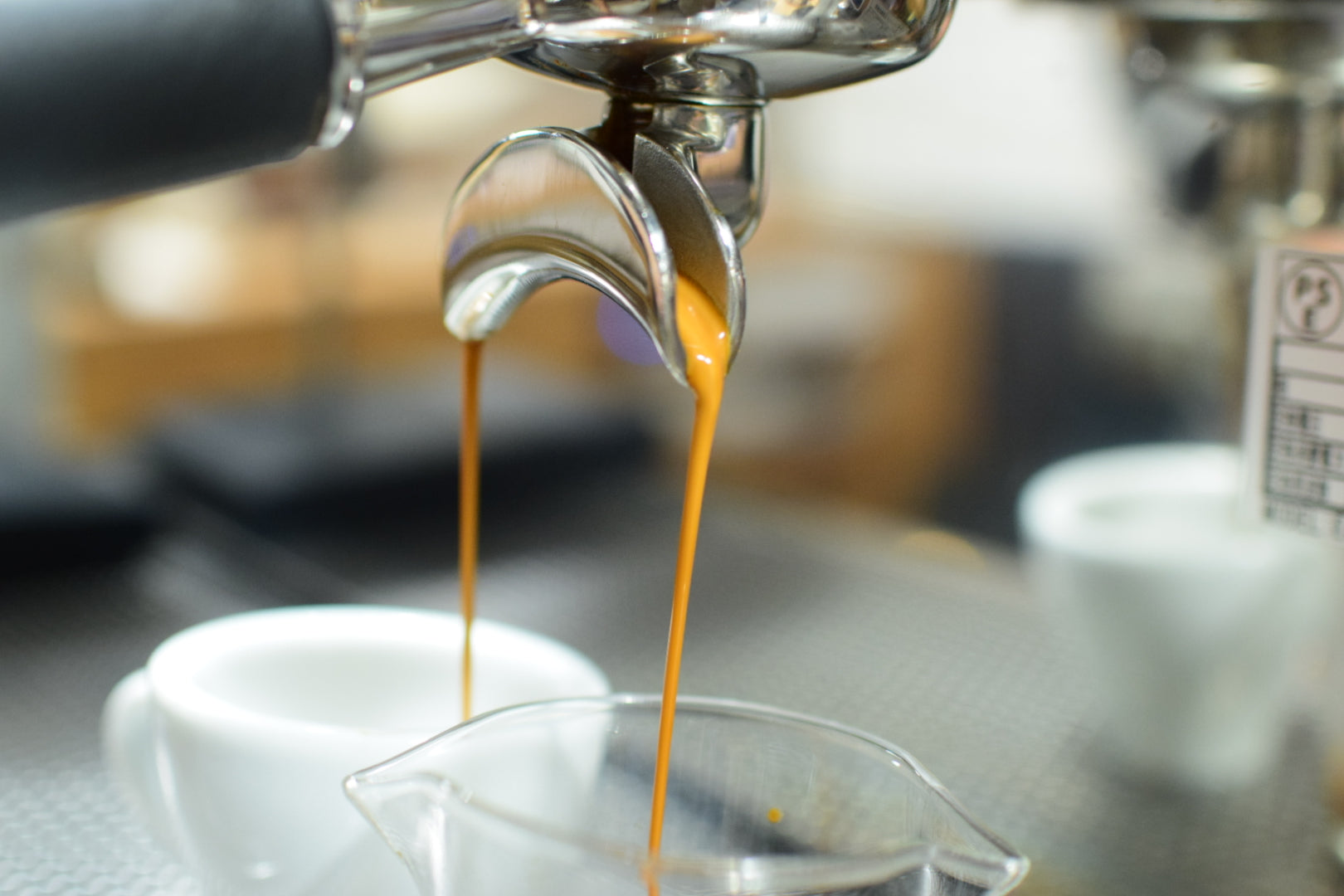 BLOG【Plumをぎゅっと絞ったような甘みとコク深い酸味】